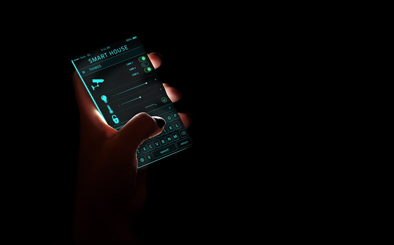 How does a wireless thermostat work
